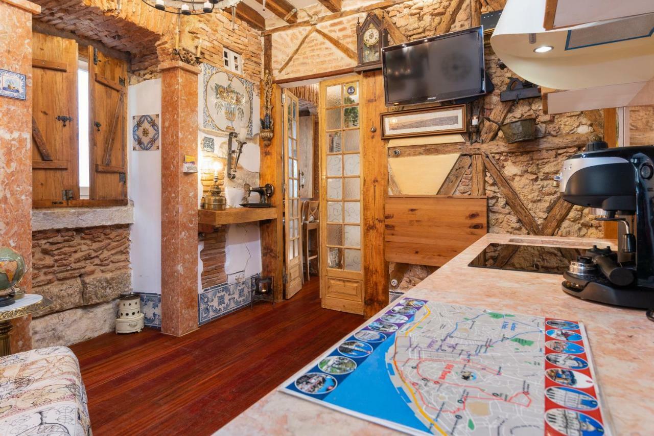 Romantic Medieval Apartment Lisboa Ngoại thất bức ảnh